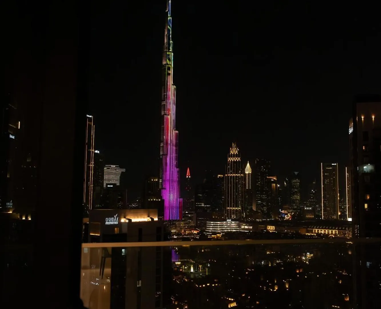 Downtown Dreams I Modern 2Br Getaway I Iconic Full Burj Khalifa Views I Near Dubai Mall Apartment